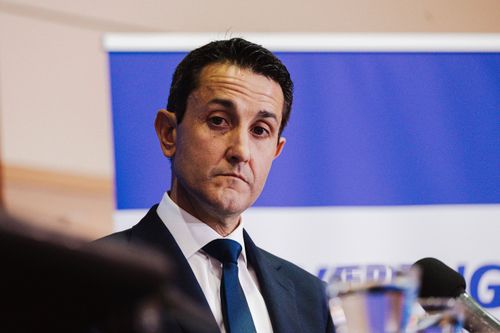 AFR: Orçamento de Queensland 2025-26. O primeiro-ministro de Queensland, David Crisafulli, dirige-se à mídia. Foto: Jamila Filippone 24 de junho de 2025
