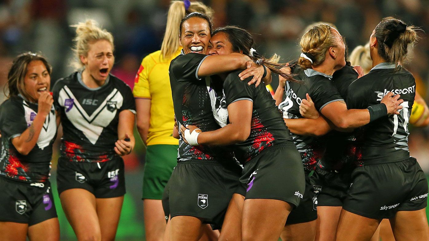 New Zealand celebrate winning the Women&#x27;s Rugby League World Cup 9s Final 