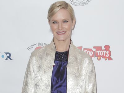 Nicholle Tom