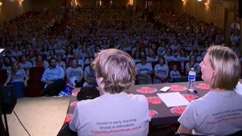 Hundreds of Victorian kindergarten teachers gathered for a meeting at the Athenaeum Theatre on Collins Street. (9NEWS)