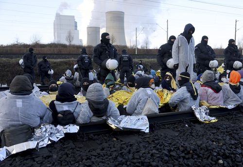 Activists block rail tracks to RWE's Neurath II lignite-fired power plant Following the eviction of L'tzerath, coal opponents continued their protests at several locations in North Rhine-Westphalia on Tuesday morning. 