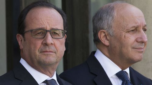 Hollande and Obama speak over US spying allegations