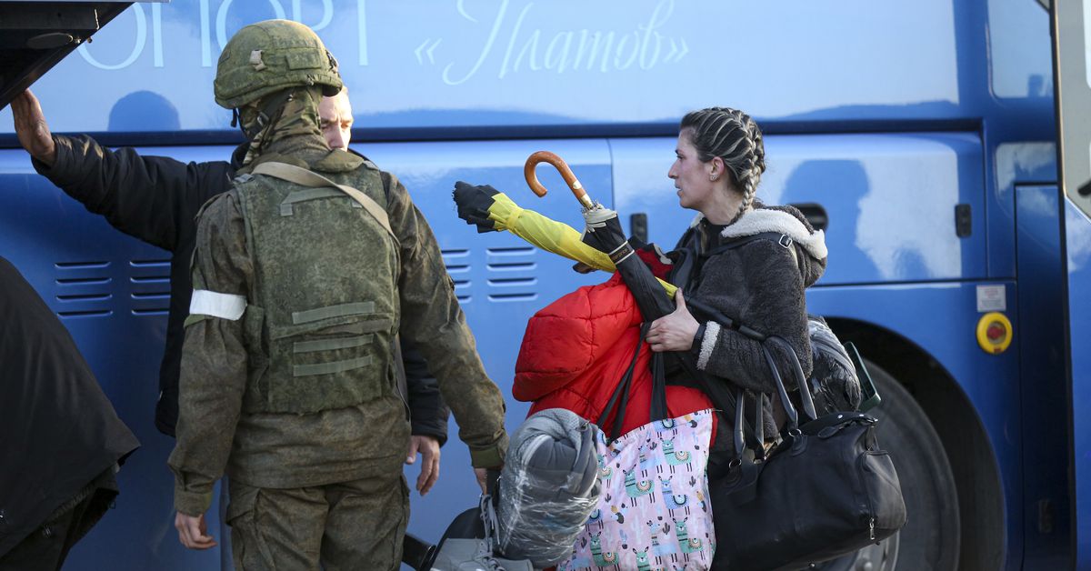 Dozens more civilians rescued from Ukrainian steel plant – 9News