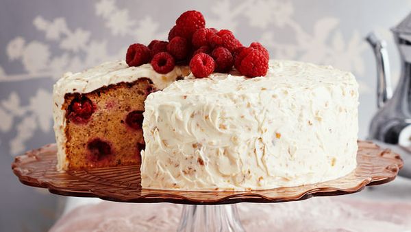 Raspberry hazelnut cake