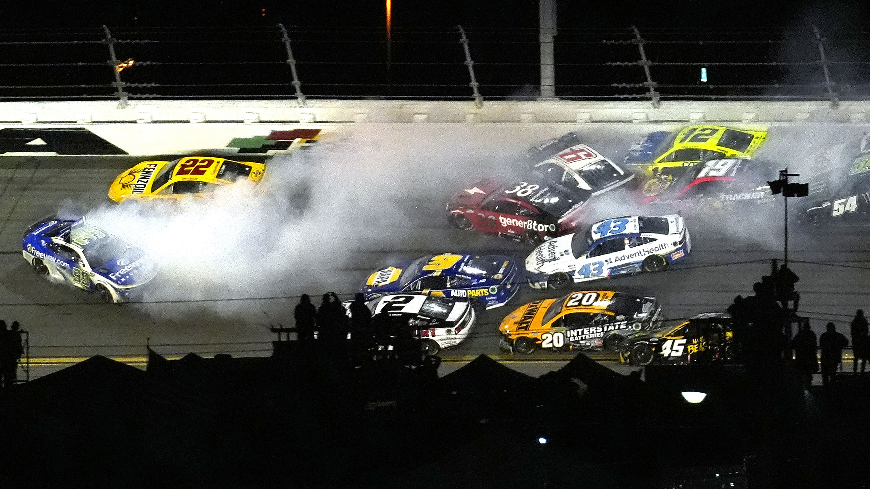 Cars crash with nine laps to go in the Daytona 500.