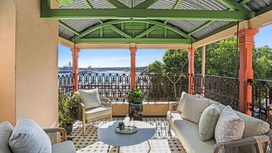 77 Kent Street, Millers Point Sydney habour home balcony Domain