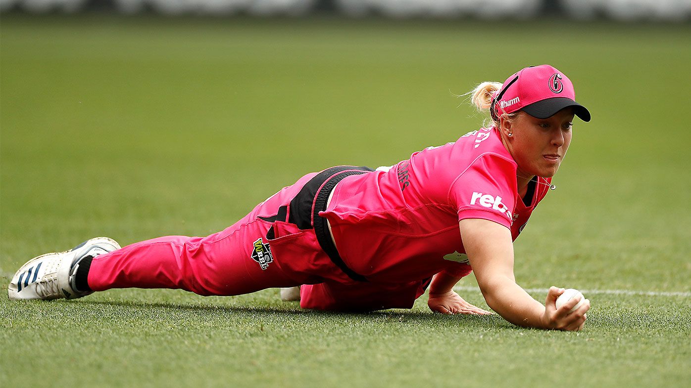 Sydney Sixers fined $25,000 after self-reporting WBBL 'administrative error'