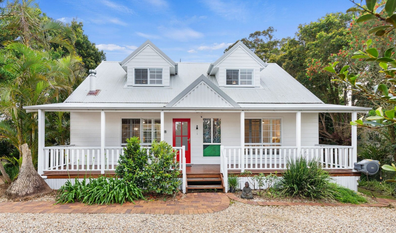 Real-life 'doll house' in Queensland for sale.