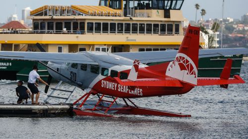 Sydney Seaplanes' first flight since the fatal New Year's Eve crash took off without a hitch today. (AAP)