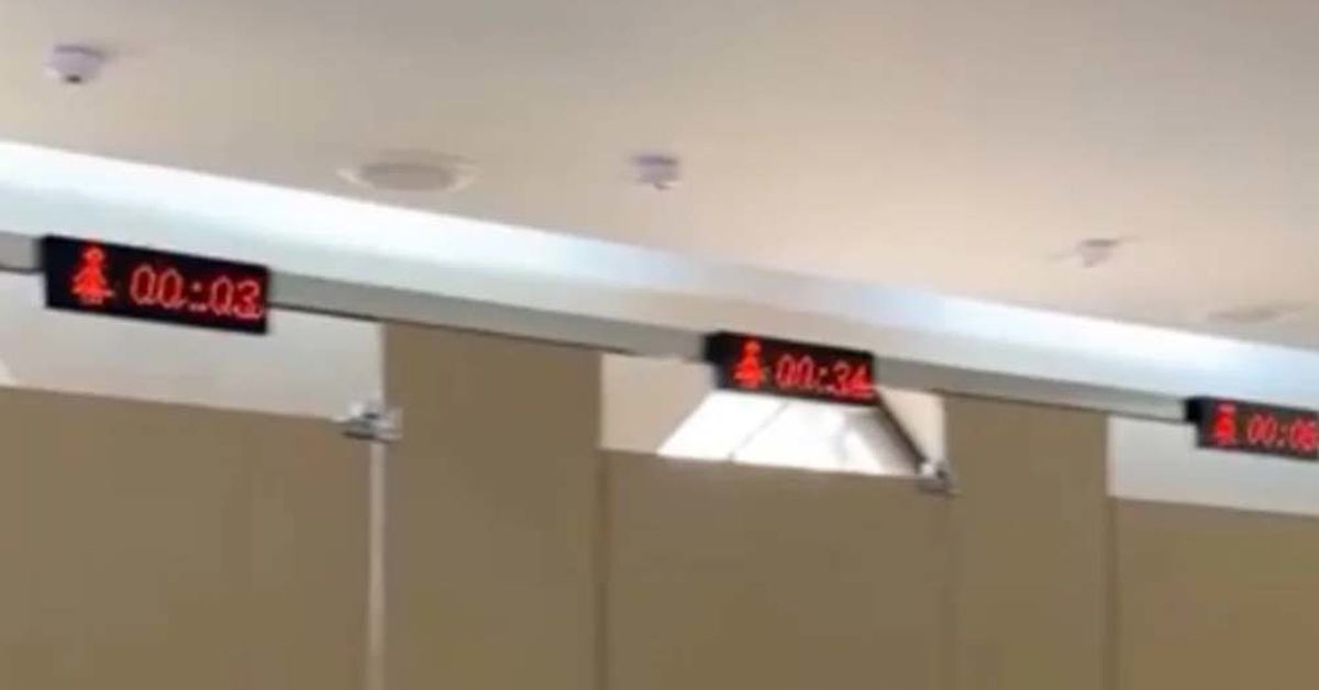 Popular tourist destination has installed toilet timers - and the reactions are mixed