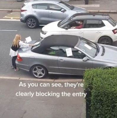 Woman's angry note to drivers blocking her driveway