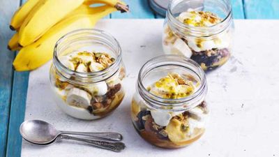 Recipe:&nbsp;<a href="http://kitchen.nine.com.au/2017/09/13/17/30/breakfast-banana-trifle-jars" target="_top">Breakfast banana trifle jars</a>