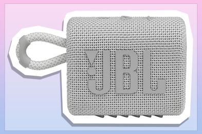 9PR: JBL GO 3 Portable Waterproof Speaker, White