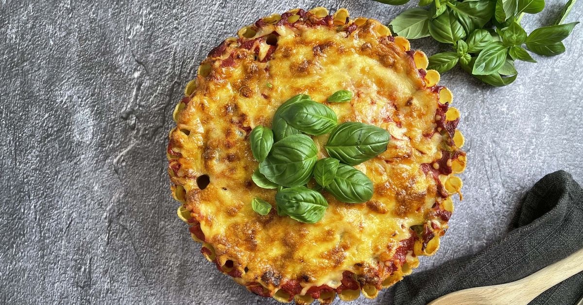 The honeycomb pasta cake hack recipe - 9Kitchen