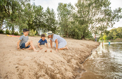 Wagga Beach