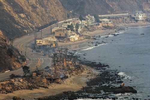 Pacific Palisades fire burning in Malibu