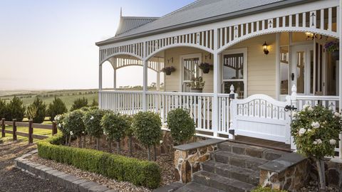 home of the week victoria macedon ranges homestead 210 McGregor Road Gisborne VIC 