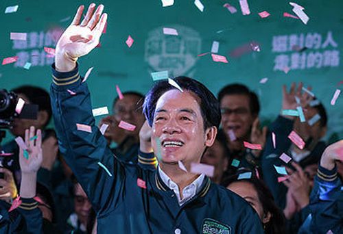 William Lai Ching-te, Tayvan'ın 2024 başkanlık seçimlerindeki zaferi kutluyor (Getty)