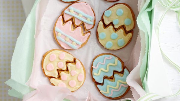 Easter puzzle biscuits