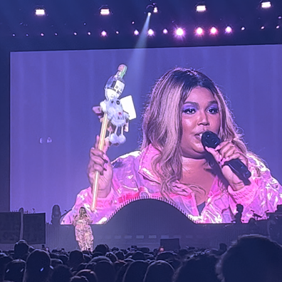 Lizzo performing Shoey 