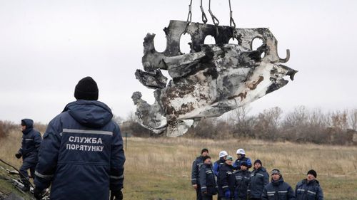 MH17 wreckage removal begins in east Ukraine