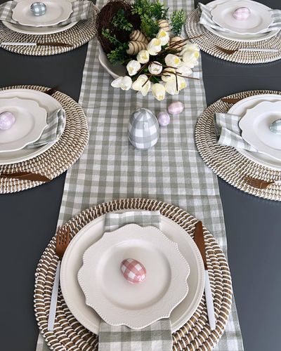 Gingham table
