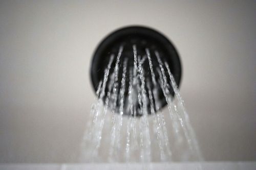 The Trump Administration wants to change the definition of a showerhead to let more water flow. But consumer and conservation groups said the Department of Energys proposed loosening of a 28-year-old energy law is silly, unnecessary and wasteful, especially as the West bakes through a historic two-decade-long megadrought. 