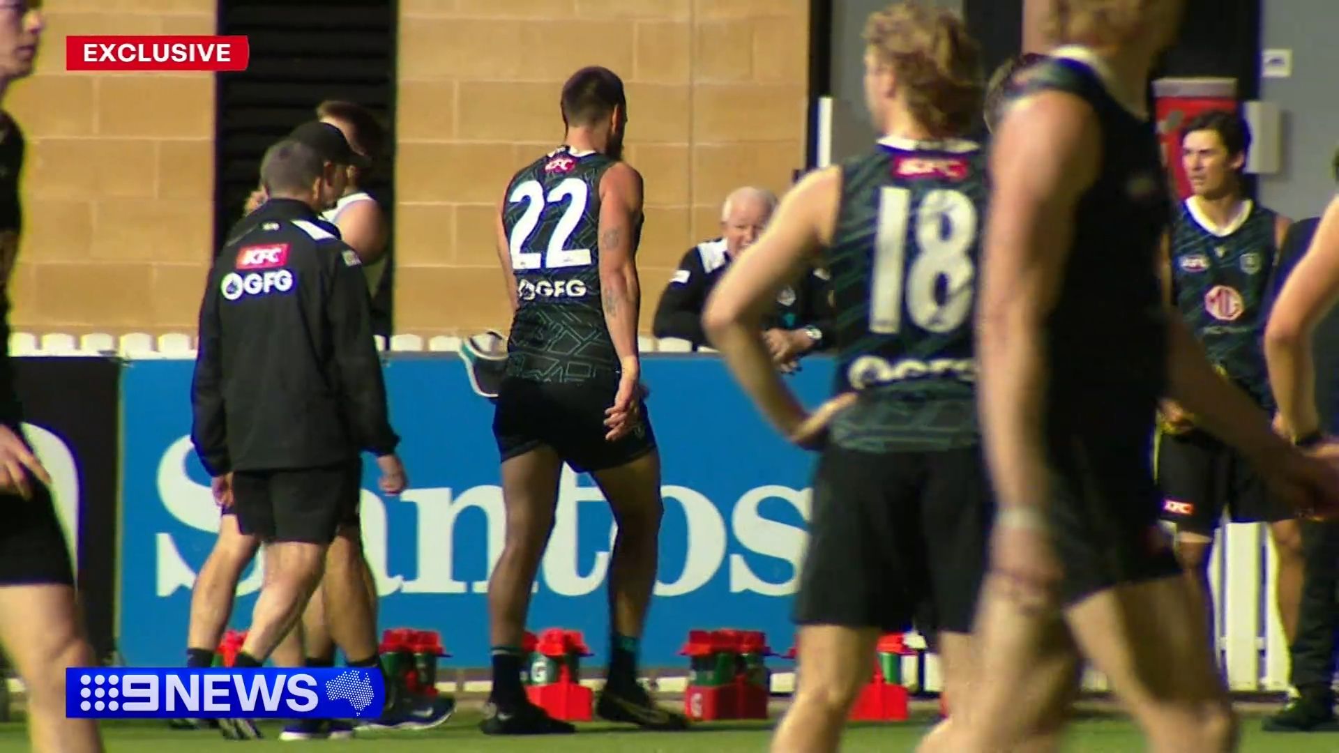 Las desgracias de lesiones de Port Adelaide continúan mientras Charlie Dixon se retira cojeando del entrenamiento