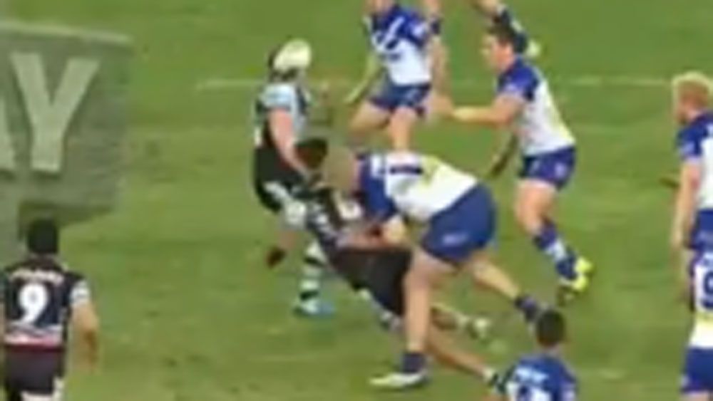 Gallen gets 'falconed' by Fifita