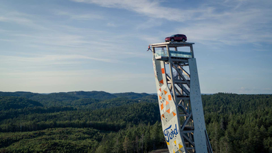 Ford had a Ford Explorer PHEV lifted onto the iconic Over Tower in Norway for the campaign