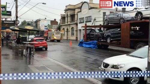 Pedestrian killed at busy Melbourne intersection