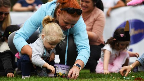 Half a million Cabury Easter eggs were up for grabs at Werribee. (AAP)