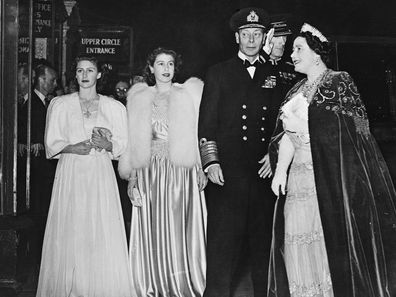 The royal family arrive at the London Palladium for the Royal Variety Performance, 5th November 1946. Left to right: Princess Margaret (1930 - 2002), Princess Elizabeth (later Queen Elizabeth II), King George VI (1895 - 1952) and Queen Elizabeth (1900 - 2002, later Queen Mother). (Photo by Keystone/Hulton Archive/Getty Images)