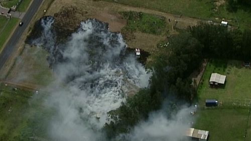 Large grassfire at Rossmore, in Sydney's south west, contained