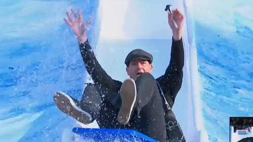 Fremantle's Ross Lyon threw his hands up in the air for his Big Freeze moment. (9NEWS)