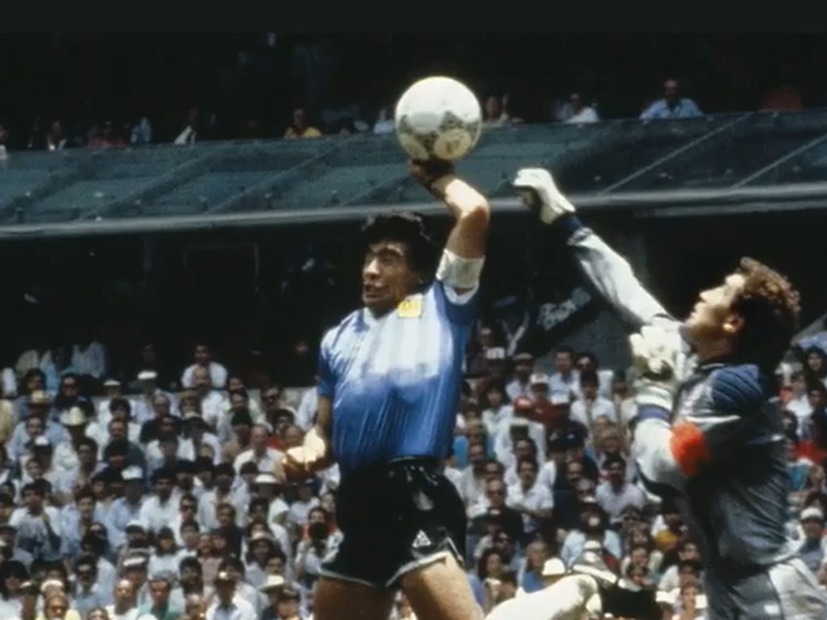 Diego Maradona's 'Hand of God' jersey sells for world-record price at  auction - ESPN