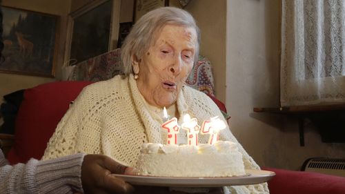 World's oldest woman celebrates 117th birthday in style