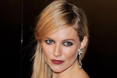 As a teenager, <b>Sienna Miller</B> always listened to her mum's wise words. Yep, always. Apparently the actress informed her mother before she 'lost it' at the age of 16. "My mother made sure I brought him home. She didn't want me doing it somewhere else and would say: 'I'd rather you did it in my house if you're going to do it at all.'" Now <i>that's</i> a close mother-daughter relationship.