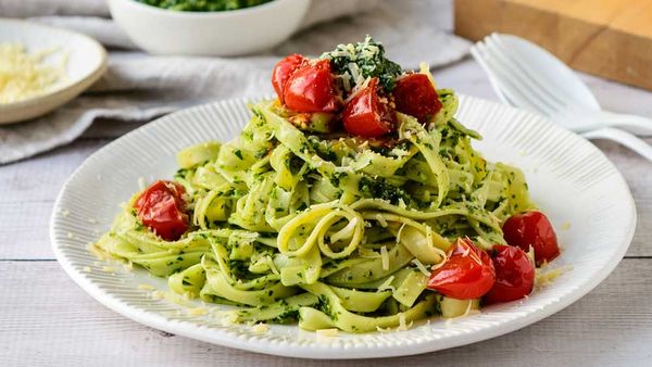 Green herb pesto linguini recipe by Coco Earth