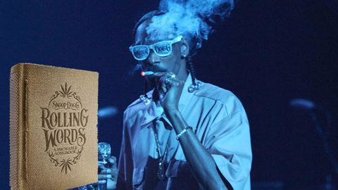 Snoop Dogg to release smokable book