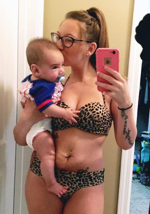 Kansas City mother Lexi Sinclair posted a photo of herself in bikinis ind defiance of body shamers. (Facebook/Lexi Sinclair)
