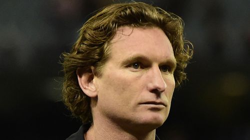 Former coach James Hird sues Bombers' insurance company