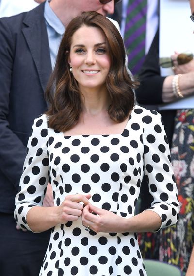 <p>The Duchess of Cambridge debuted a shorter, cropped hairdo earlier this week when she was arrived to watch a tennis match at Wimbledon.</p>
<p>The Duchess paired her new hair  with a polka dot dress from Dolce and Gabbana and simple pearl earrings.</p>
<p>Kate's shorter 'do is a dramatic change for 35-year-old whose long, voluminous locks have became one of her signature looks.&nbsp;</p>