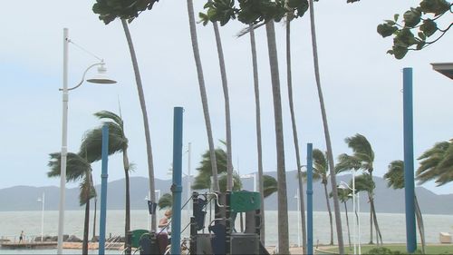 热带气旋科吉预计将以二级风暴的强度登陆昆士兰海岸。