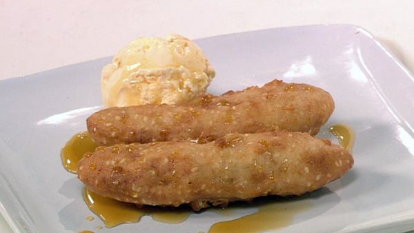 Thai crispy fried banana