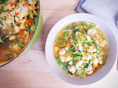 Two sausage scrap soup to save your budget