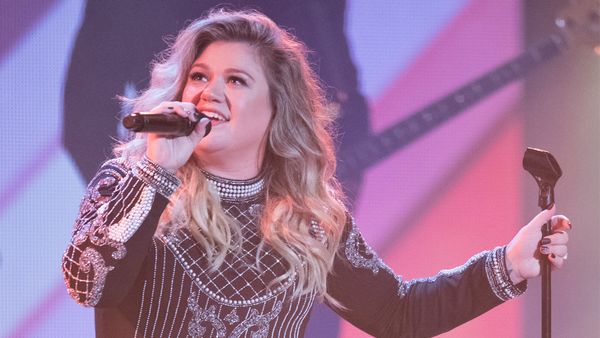 Makes you stronger: singer Kelly Clarkson tells her kids to look out for others who need help too. Image: Getty