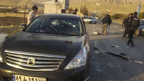 این عکس که توسط خبرگزاری نیمه رسمی فارس منتشر شده ، صحنه کشته شدن محسن فخری زاده در آبسرد ، شهری کوچک در شرق پایتخت ، تهران ، ایران ، جمعه ، 27 نوامبر 2020 است.