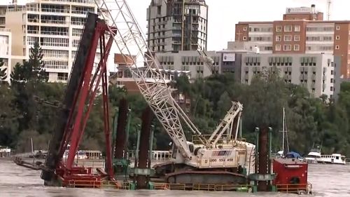 Crane sparks evacuation at Howard Smith Wharves Brisbane