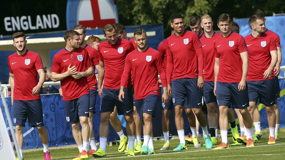 England players at a training session. (AAP)